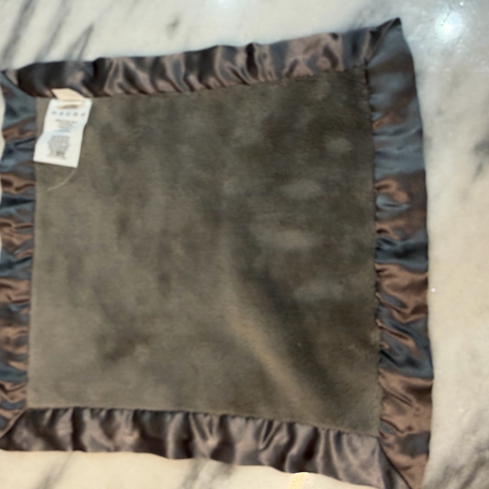 UGG Soft Gray Kids Slippers Bixbee and Lovey size 4/5 - Picture 10 of 12